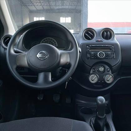 NISSAN VERSA 1.6 16V FLEX SV 4P MANUAL NISSAN VERSA 1.6 16V FLEX SV 4P MANUAL